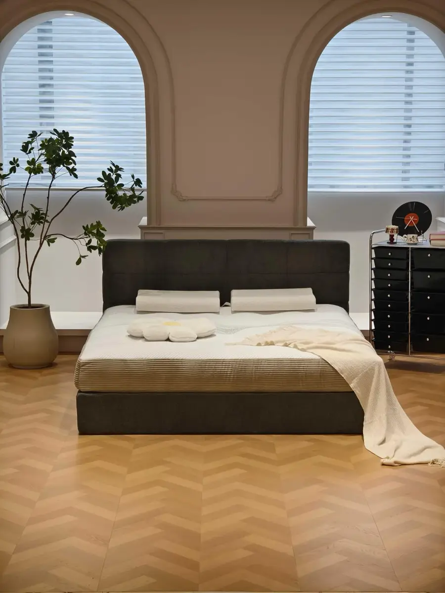 Upholstered Bed